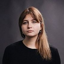 Арина Ефремова