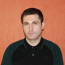  Рафаил  Рустамов