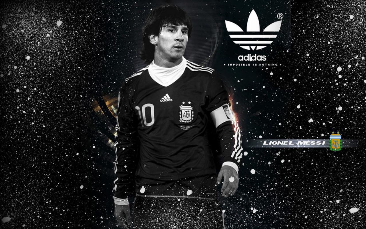 Лионель Месси продлил личный контракт с Adidas 