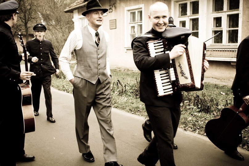 Кабаре, свинг, горячо!