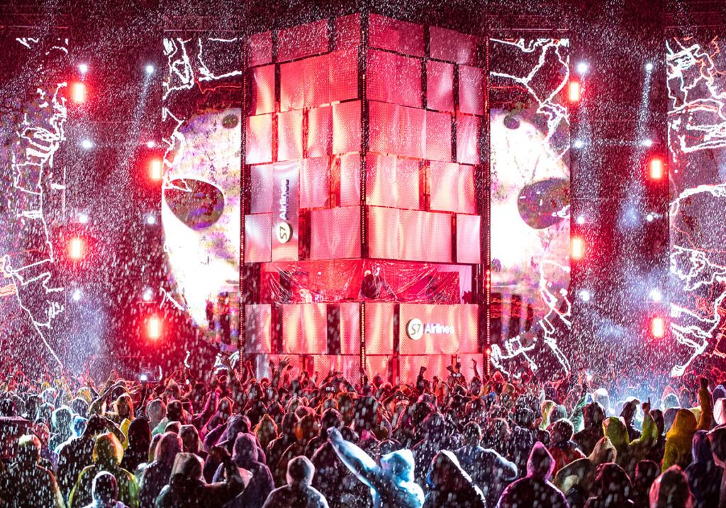 «Фестиваль-приключение»: как прошел Alfa Future People в грязи и под дождем