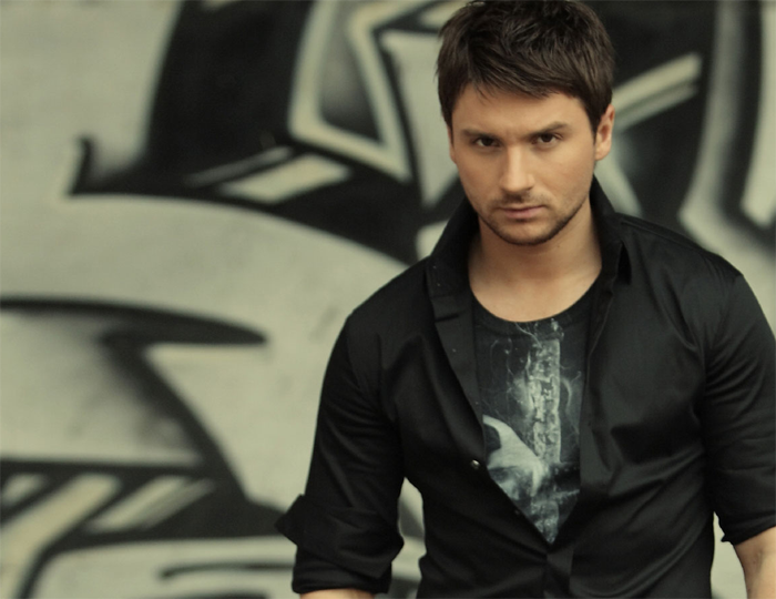 Приглашаем на автограф-сессию Сергея Лазарева