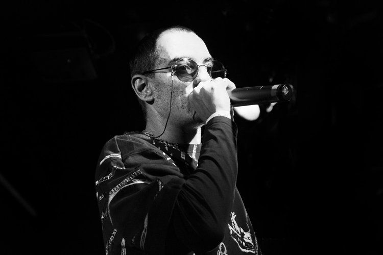 Фанатка Гуфа подала против него полумиллионный судебный иск за многократную отмену московских концертов