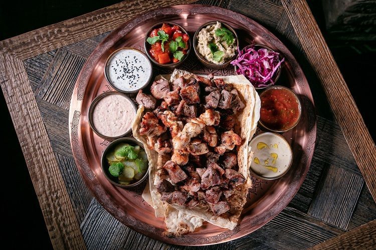 На Сретенке открылся трехэтажный ресторан Bazar Mangal с монопродуктовой концепцией 