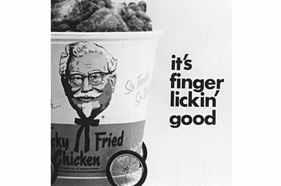 «Пальчики оближешь»: KFC возвращается к историческому слогану, временно отмененному из-за COVID-19