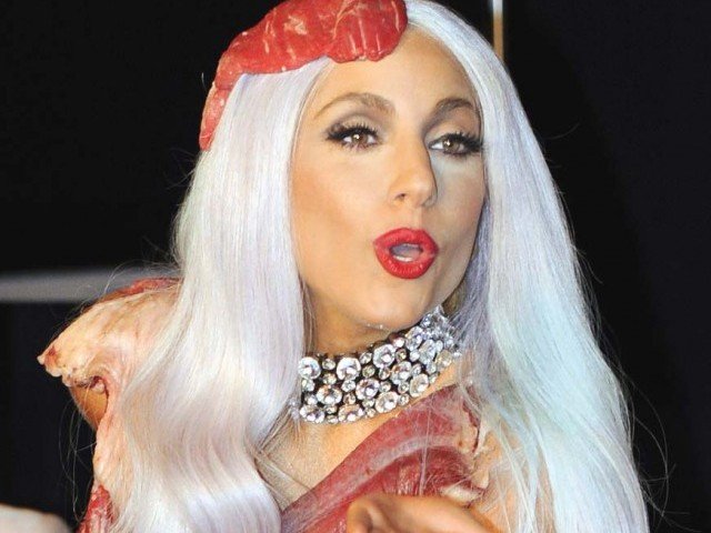 «Большая популярность в соцсетях и высокие доходы»