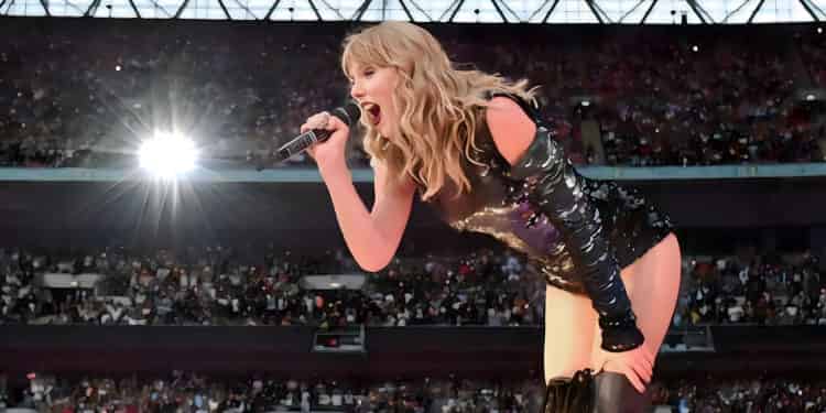 Выходящий в прокат фильм-концерт Тейлор Свифт обещает побить рекорд Северной Америки по сборам