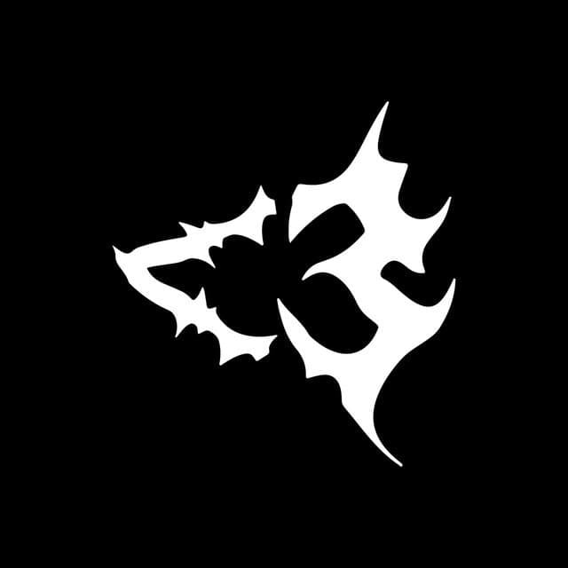 Егор Крид и «Звук» разыграют среди фанатов драгоценную подвеску с логотипом альбома «Меньше чем три» 