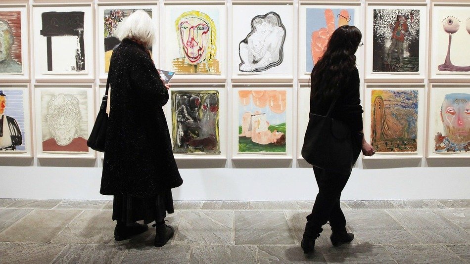 Кто все это покупает?