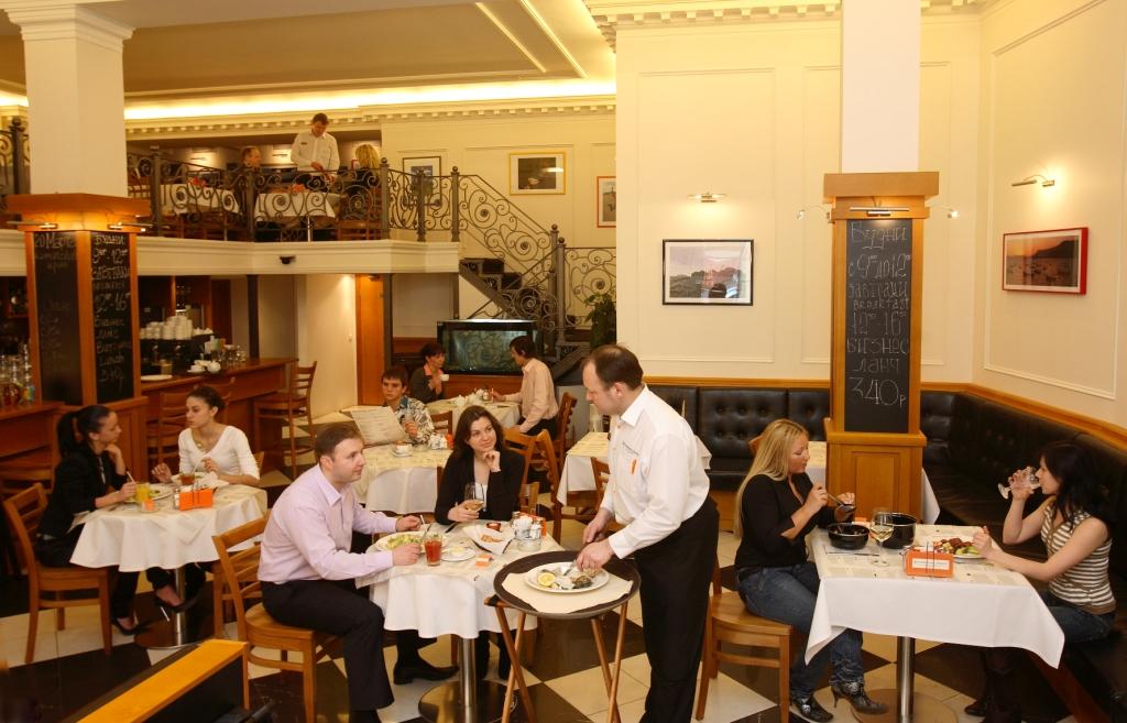 Количество мест в московских кафе и ресторанах достигло 925 тысяч