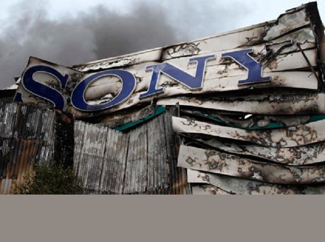 Sony и независимые лейблы терпят убытки от лондонских беспорядков (ВИДЕО)