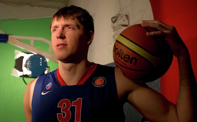 Поздравляем Виктора Хряпу