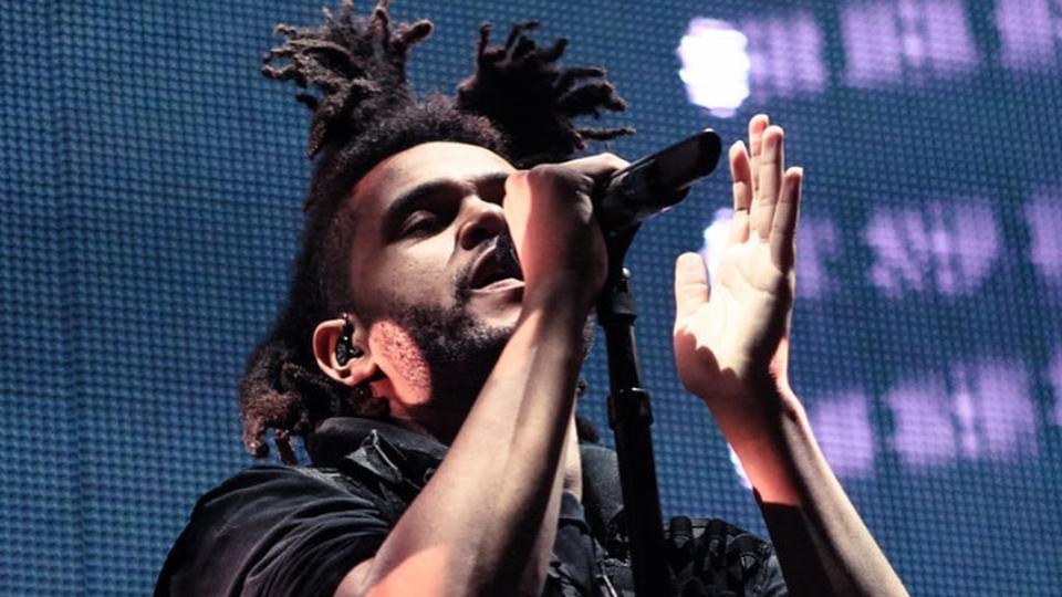 The Weeknd установил новый рекорд по количеству ежемесячных слушателей на Spotify — 120,5 миллиона. Прежний принадлежал ему же