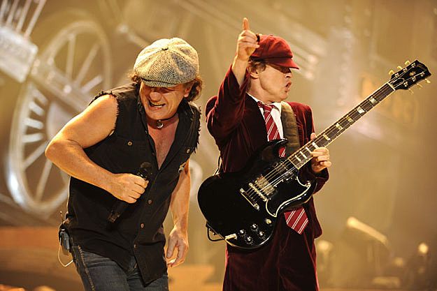 Sony Music выкупила права на полный каталог AC/DC