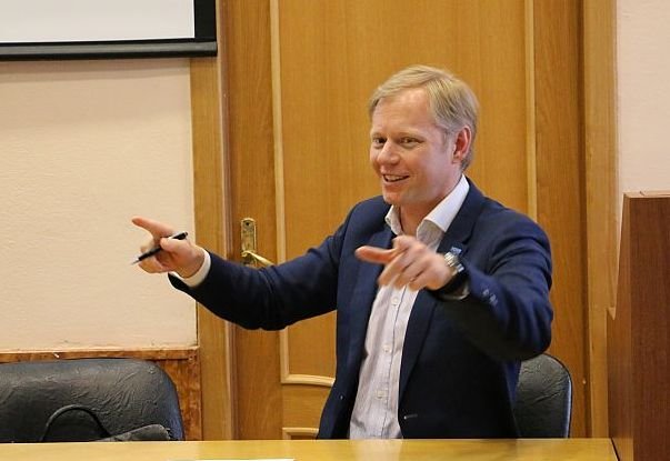 «Как работает рынок продажи билетов на развлекательные мероприятия в России и других странах»