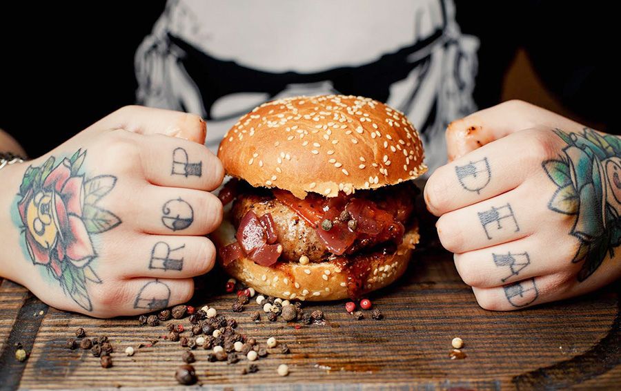 Основатель сети Burger Heroes: «Как превратить недовольного клиента в преданного поклонника»