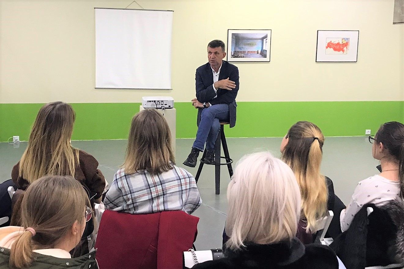 «Подумайте тридцать раз прежде, чем стать галеристом» (ВИДЕО)