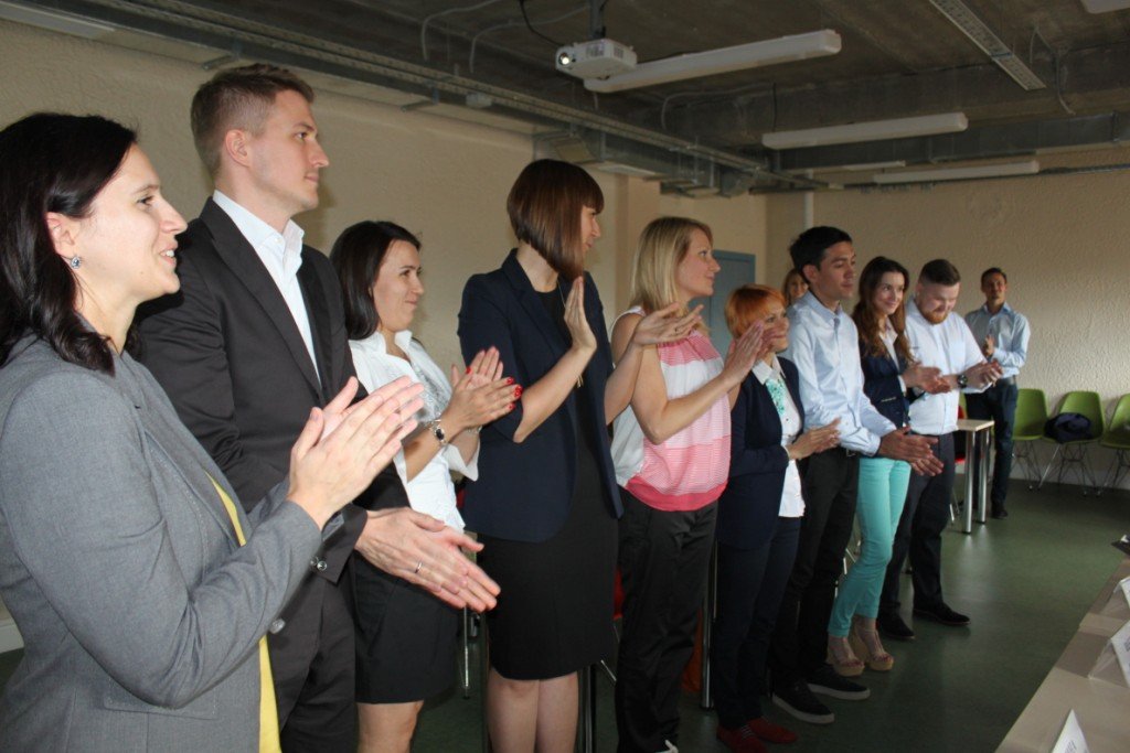 Поздравляем студентов группы «Р-28» c завершением обучения!