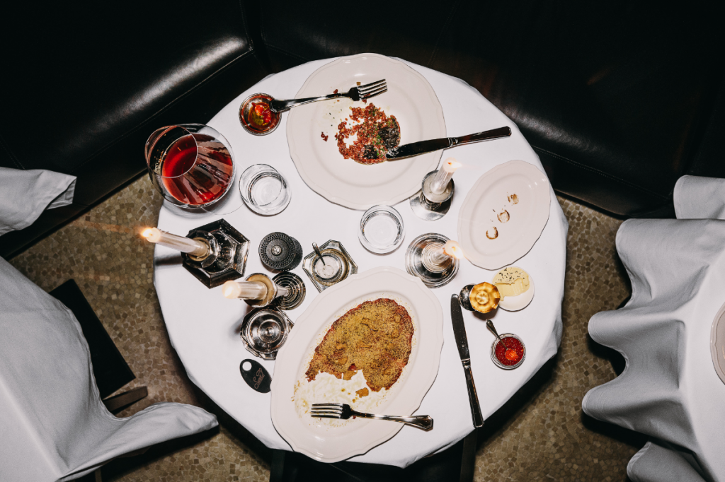 В Большом Козихинском переулке открылся ресторан Santi, новый проект Lucky Group