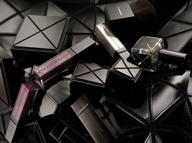 Гарет Пью создал коллекцию декоративной косметики для M.A.C.