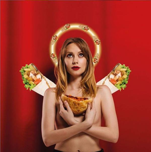 Реклама пермского кафе «Шаурма не за горами» оскорбила верующих и подверглась критике со стороны РПЦ