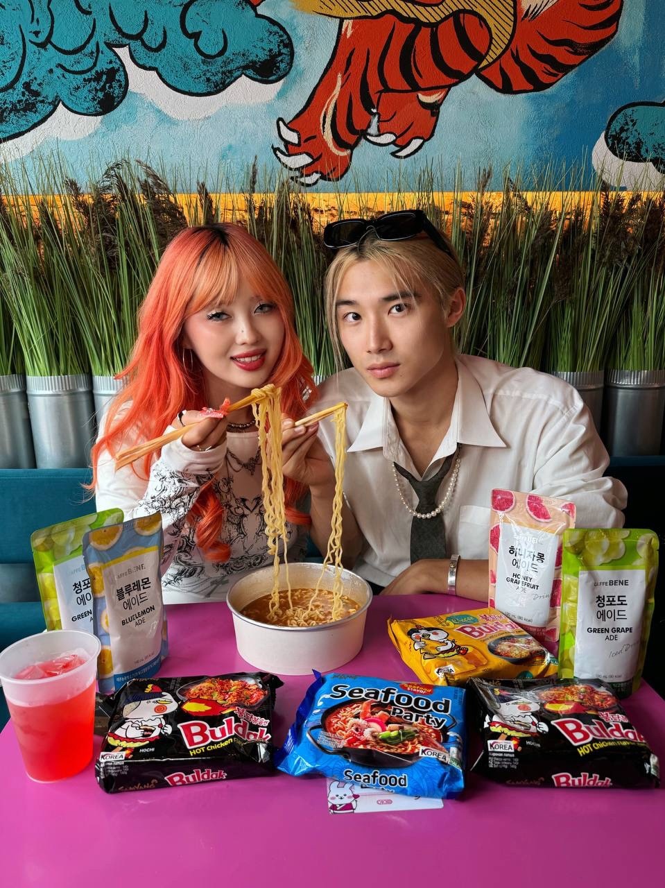 У метро «Бауманская» открылась лапшичная Kono, круглосуточно работающая в режиме самообслуживания