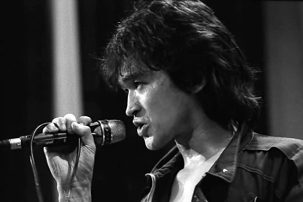 «Яндекс.Музыка» выпустила концептуальный ролик, посвященный 55-летию со дня рождения Виктора Цоя (ВИДЕО)