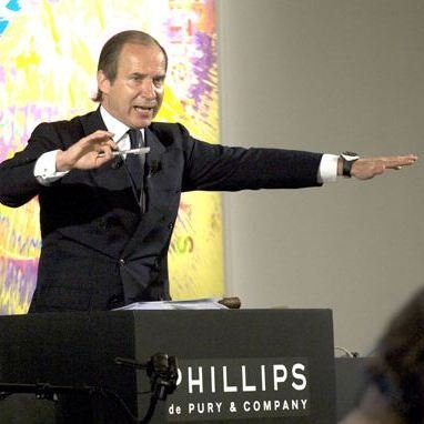 Аукционный дом Phillips собрал на одних торгах 220 лотов XX и XXI века