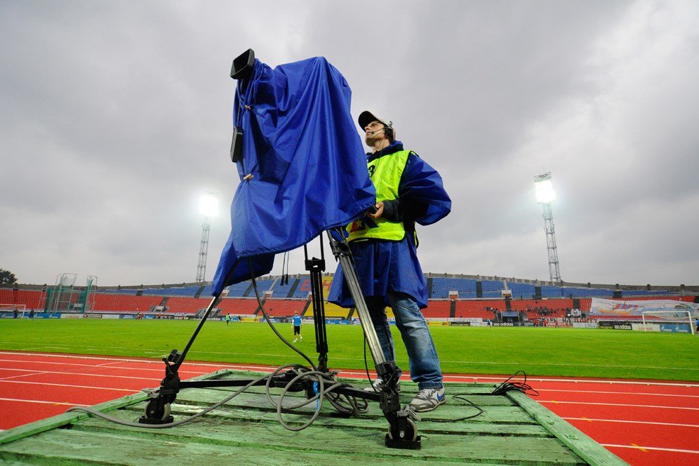 «По два матча каждого тура в прямом эфире»