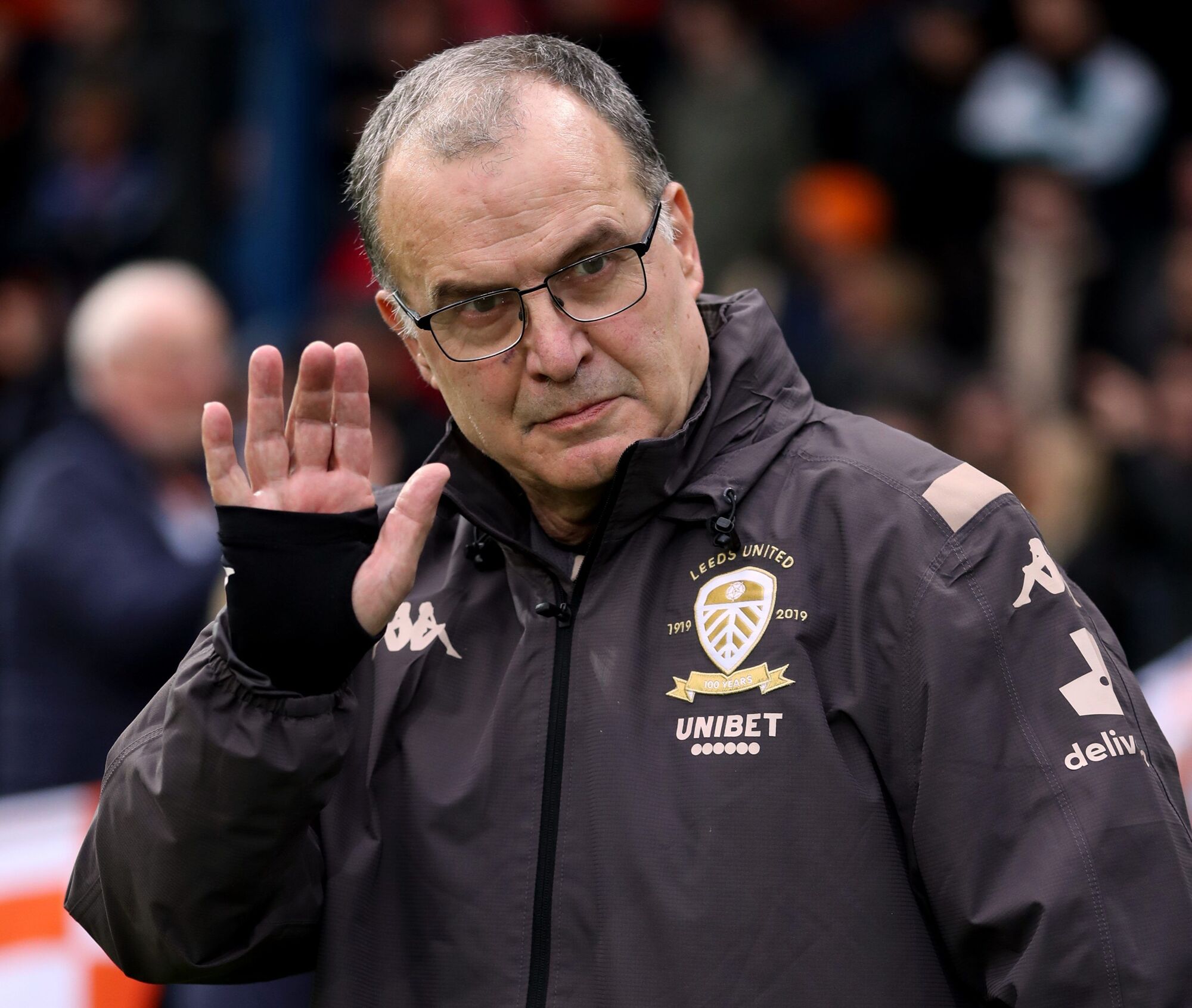 Одна из улиц Лидса переименована в честь Марсело Бьелсы, главного тренера местного клуба, впервые за шестнадцать лет выведшего его в АПЛ