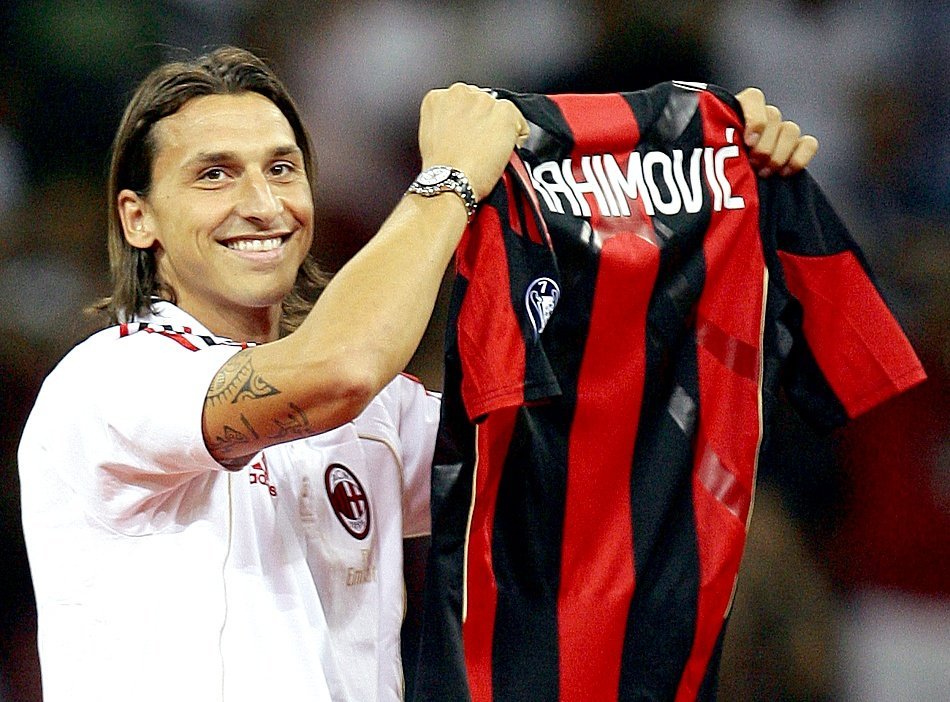 Самым высокооплачиваемым игроком серии A является Златан Ибрагимович