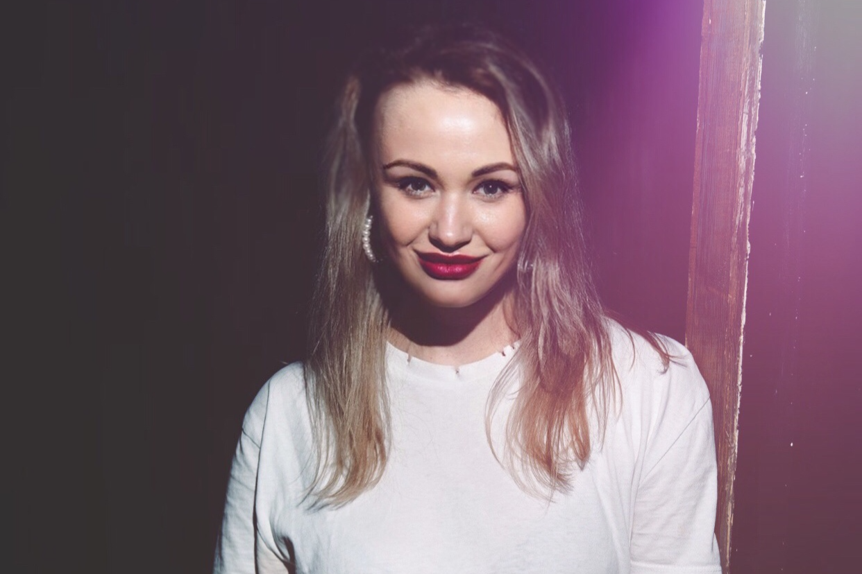 «Дружеские отношения и информированность — главные инструменты пиар-менеджера»