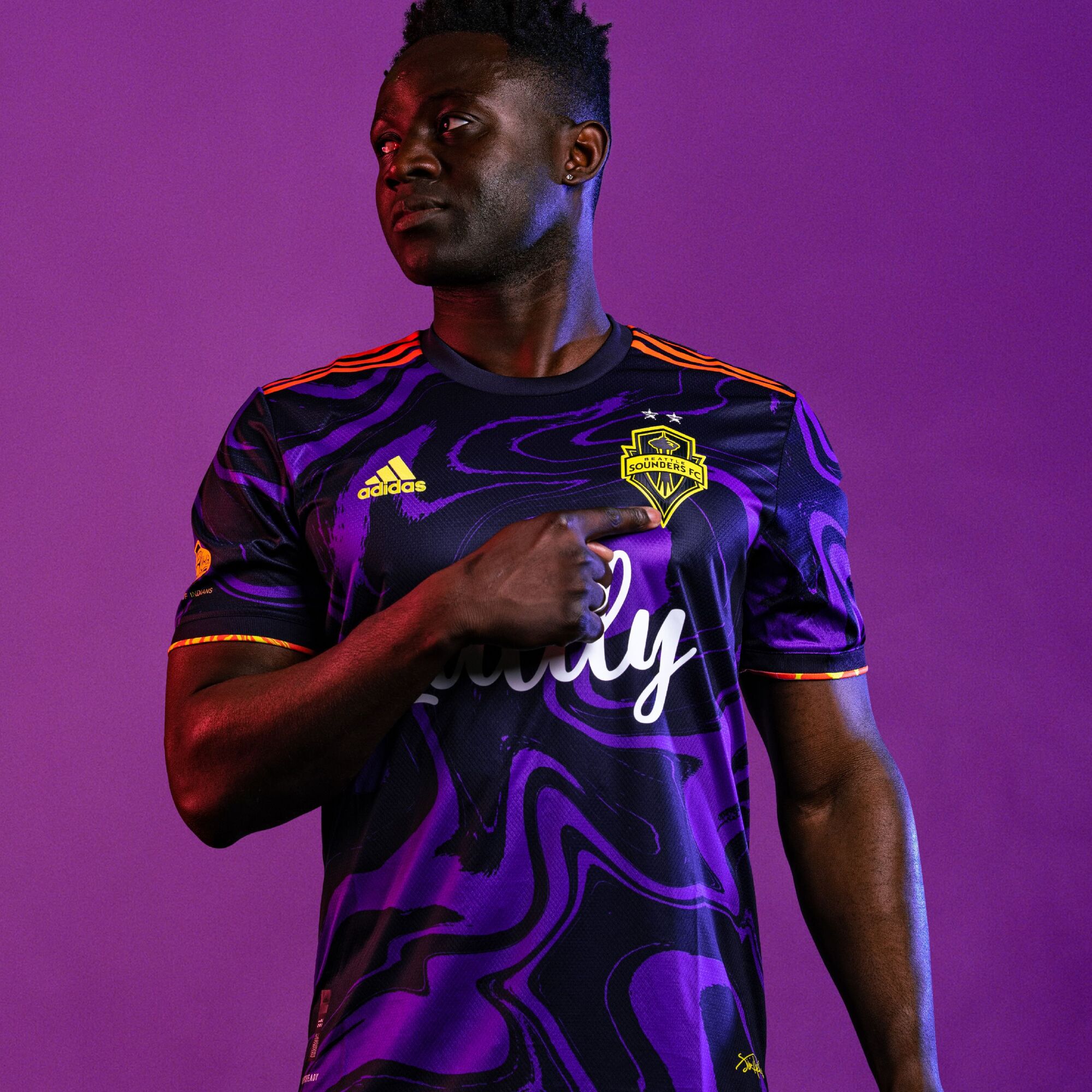 «Cиэтл» из МЛС доказал, что футболка - это искусство и смыслы. Вдохновились Джими Хендриксом и явили миру образцовую презентацию 