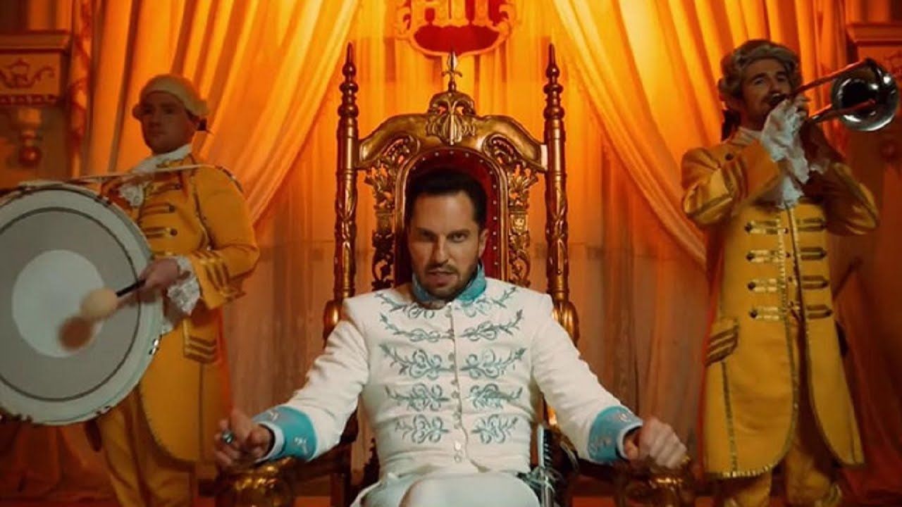 Клип Артура Пирожкова на трек «Зацепила» набрал 200 миллионов просмотров на YouTube (ВИДЕО)