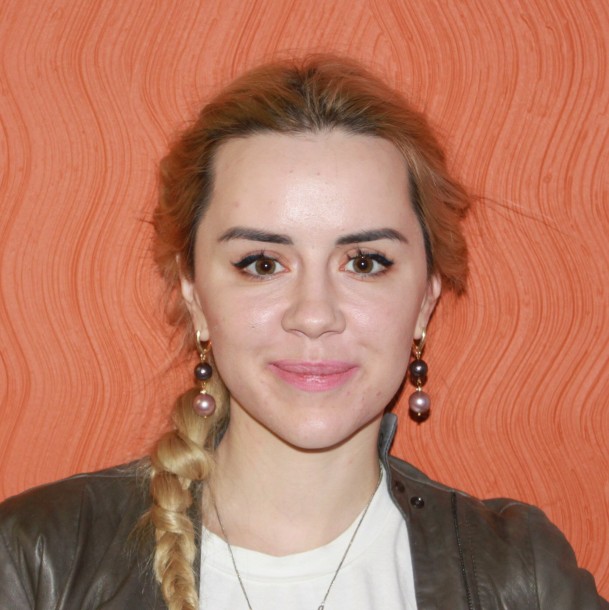 Владимирова  Илона  Владимировна