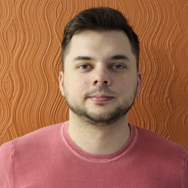 Калинин  Артем  Евгеньевич