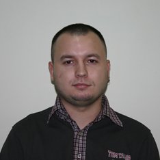 Попов  Ярослав  Владимирович