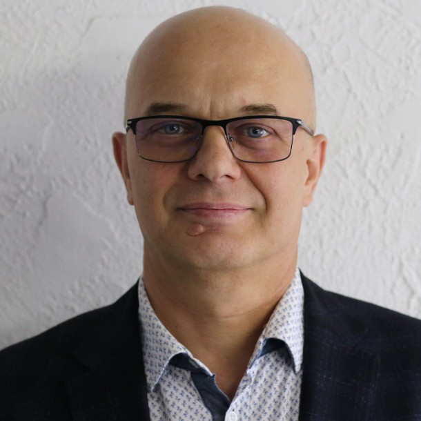 Калачев  Виктор  Викторович